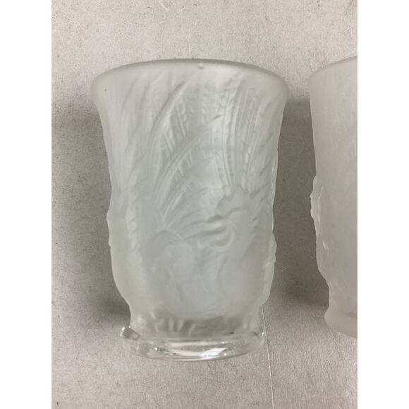 Set Of 2 Frosted Glasses With Chickens On The Sides - 3”H - Picture 2 of 10